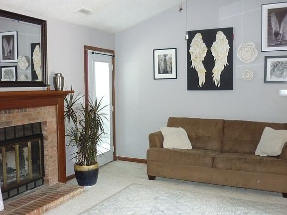 5th image of 6932 Deerbrook Ct