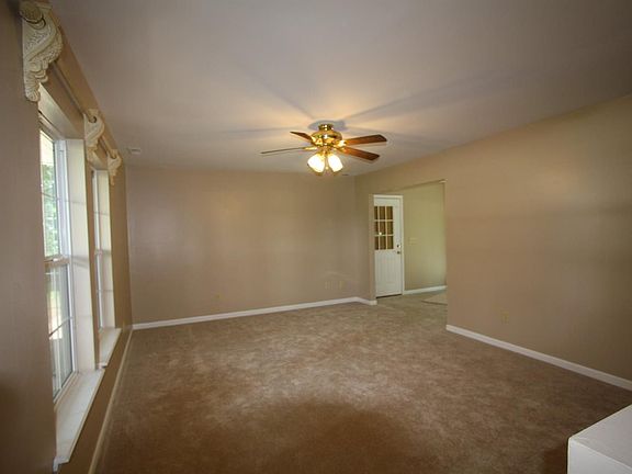 2nd image of 66 Waynoka Dr