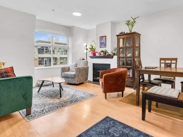 3349 Dunbar St #102, Vancouver, BC V6S 2B9