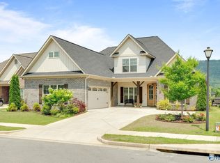 8 Old Cobb Farm Ln SE, Huntsville, AL 35803