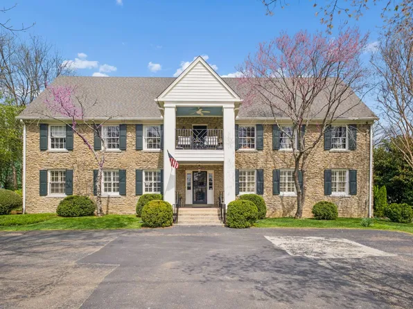 4402 Harding Pl #4, Nashville, TN 37205