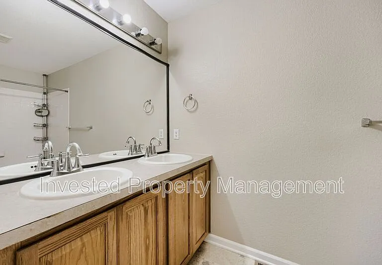3939 W 118th Pl — Photo 10