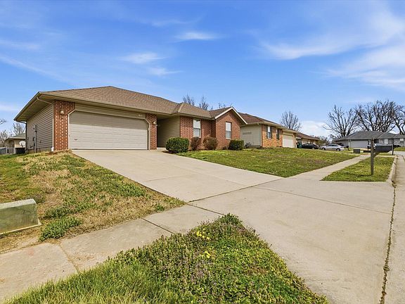 2nd image of 3215 W Bergman Street