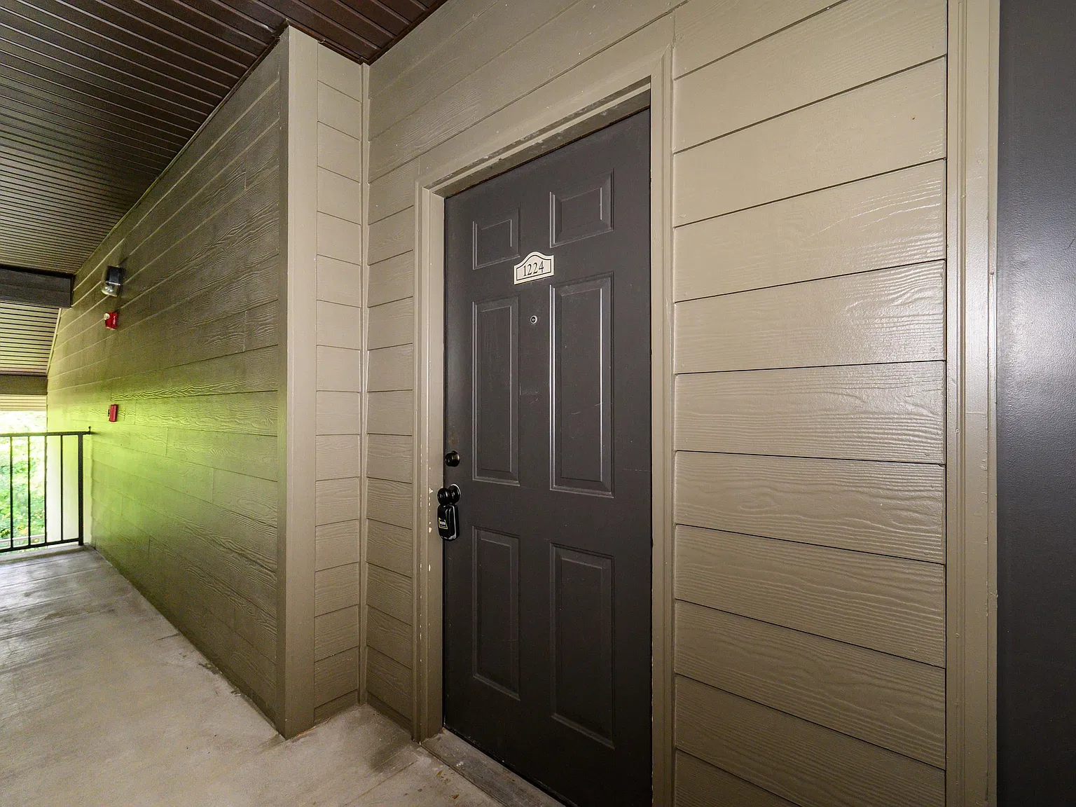 2 bed, 2.0 bath, $1,850 — Photo 3