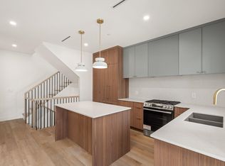 2333 E 54th Ave #3-SL, Vancouver, BC V5S 1X1