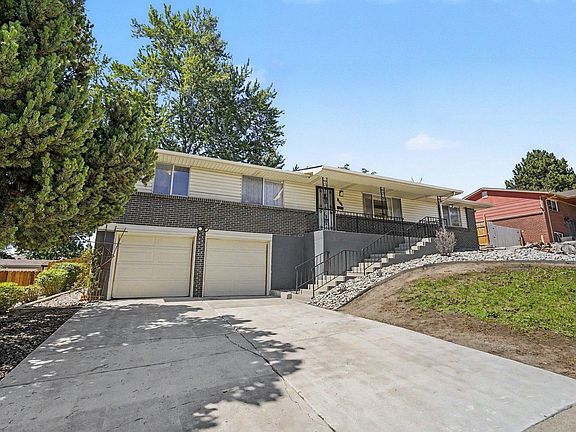 4th image of 7927 Elmwood Ln
