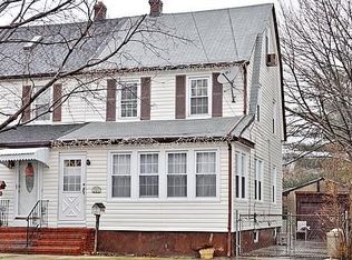 24905 88th Rd, Bellerose, NY 11426