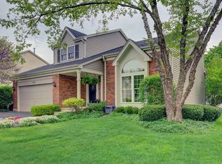 1122 Brighton Dr, Carol Stream, IL 60188