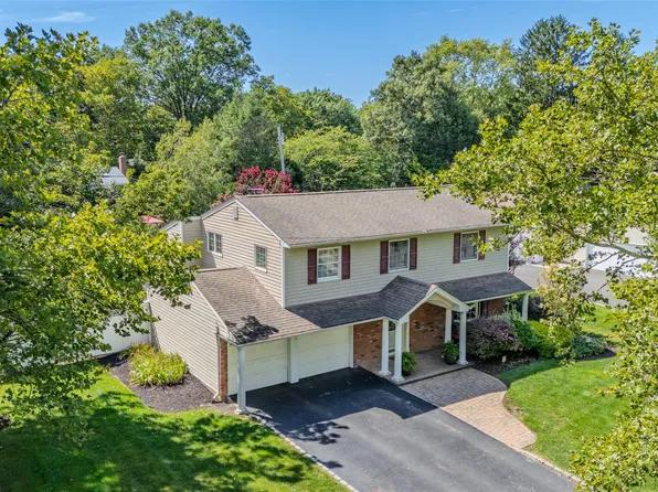 30 Kirkland Drive, Greenlawn, NY 11740