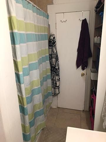 2nd image of 2118 Quail St #Up