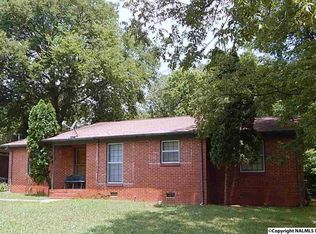 3710 Williamsburg Dr NW, Huntsville, AL 35810