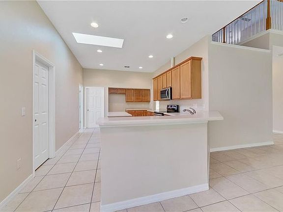 4th image of 15163 Spinnaker Cove Ln