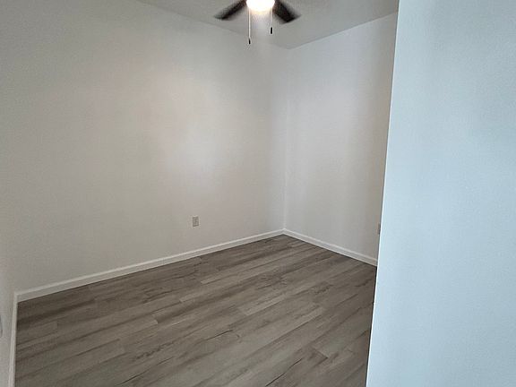 4th image of 2529 Cardinal Rd APT A