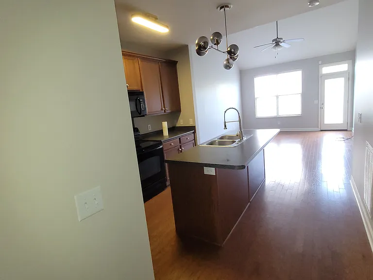545 Griffin Cir — Photo 5