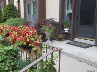 3 Beech Ct, Selden, NY 11784