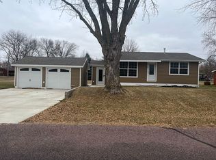 4 Park Rd, Humboldt, IA 50548