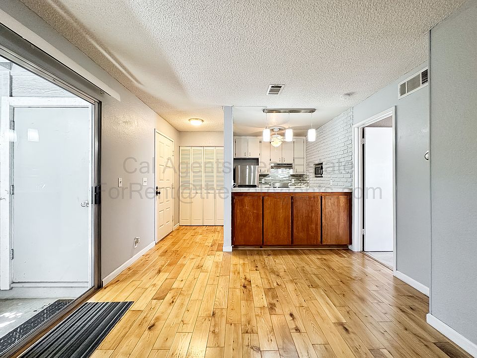 1st image of 29621 Red Oak Ct APT 8