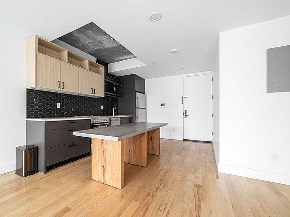 4th image of 200 Linden Blvd APT 5J