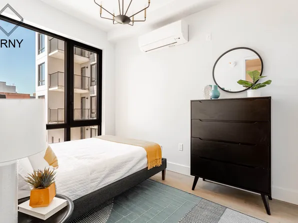 2807 Snyder Avenue image 7 of 23