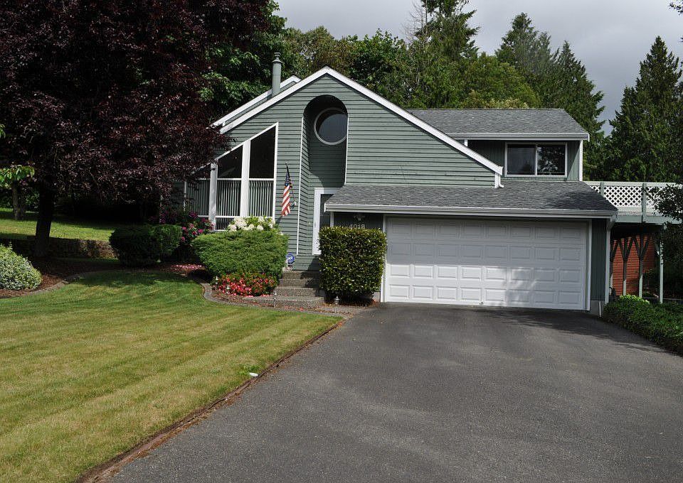 1st image of 4018 Holly Park Dr NW