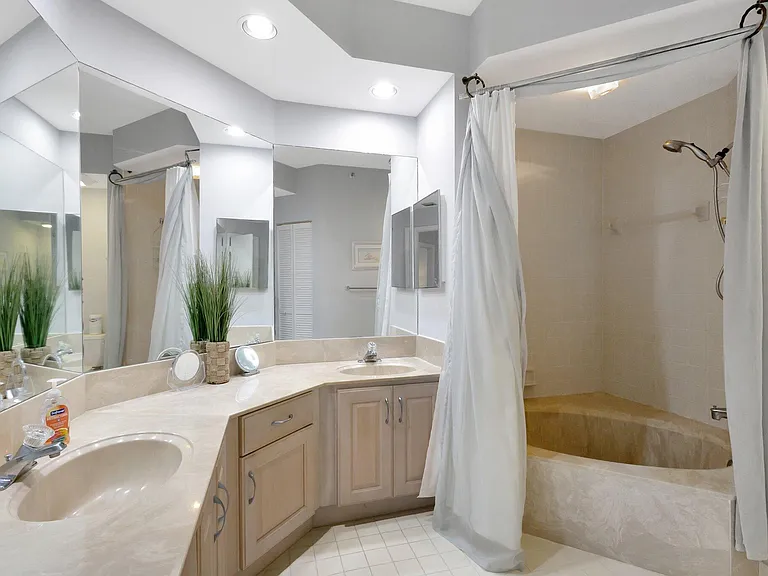 200 Waterway Rd #109 — Photo 24