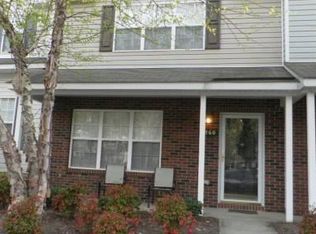 6860 Cypress Tree Ln, Charlotte, NC 28215