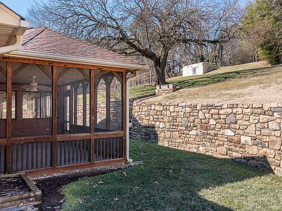 4th image of 5109 Medmont Cir SW