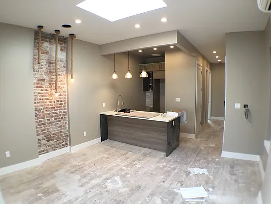 Rented by P Management | media 21