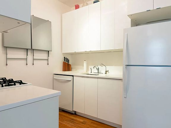 3rd image of 199 W 134th St APT 2A