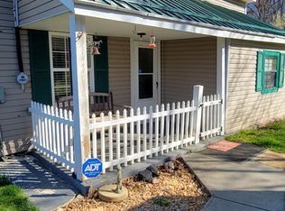 4620 County Line Rd, Patrick springs, VA 24133