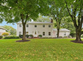 3810 Mountain Dr, Brookfield, WI 53045