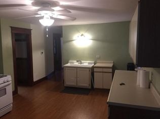 7 Connecticut Ave FL 2ND, Chicopee, MA 01020