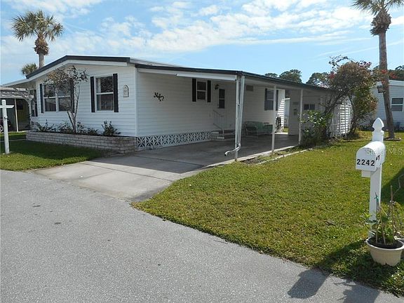 2nd image of 2242 Piazza Dr