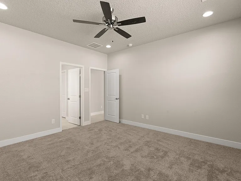 6801 Cleary Loop NE — Photo 23