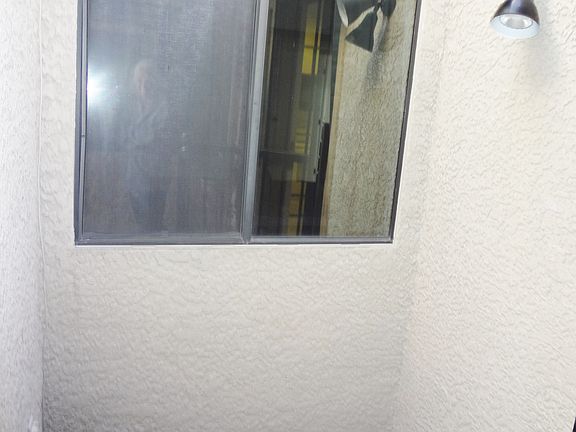 5th image of 3632 N Forgeus Ave