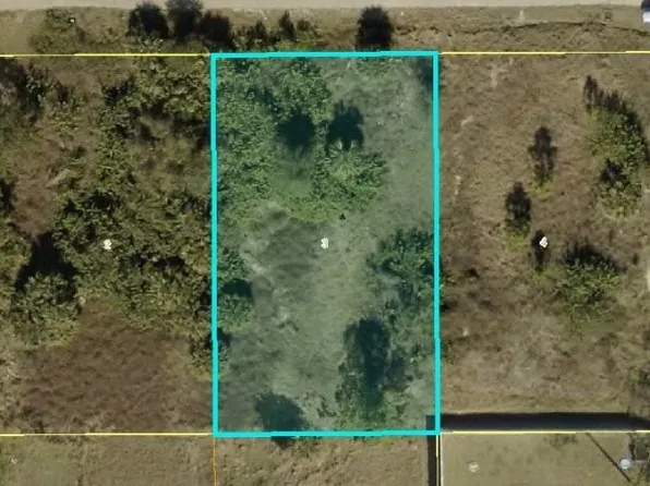 3913 22nd St SW, Lehigh Acres, FL 33976