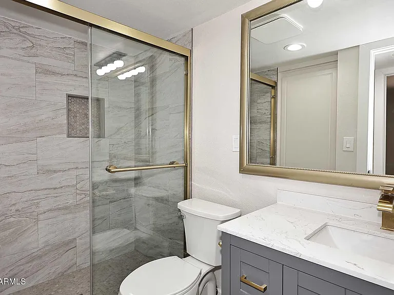 4111 N 87th Pl — Photo 35