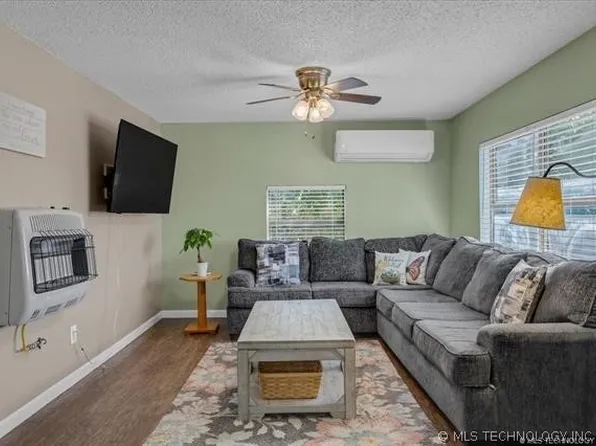 620 W Georgia St, Durant, OK 74701