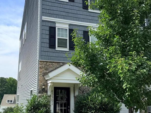 43901 Eucalyptus Way, California, MD 20619
