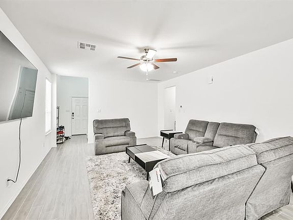 4th image of 25580 Northpark Palm Dr
