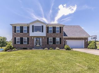636 King Luke Ct, Berea, KY 40403
