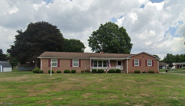 1st image of 1130 Southcrest Dr