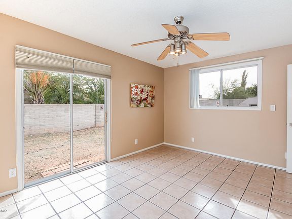 3rd image of 3075 W Calle Paulo