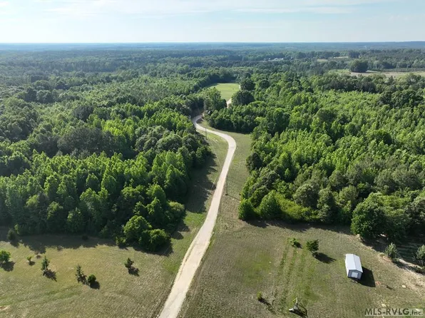 1559 Reed Rd, La Crosse, VA 23950