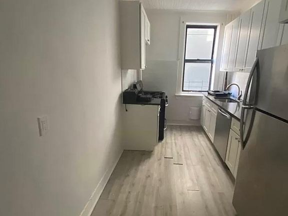 2nd image of 13928 89th Ave Floor 2
