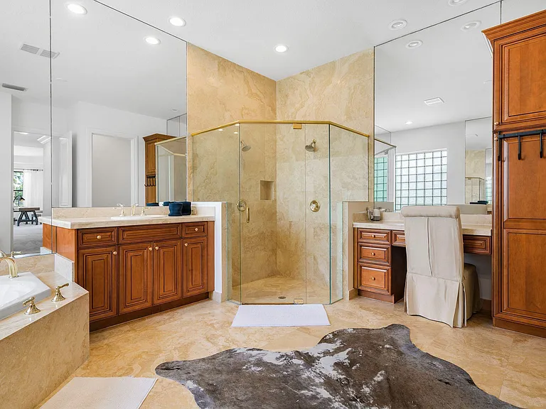 11695 Sunrise View Ln — Photo 21