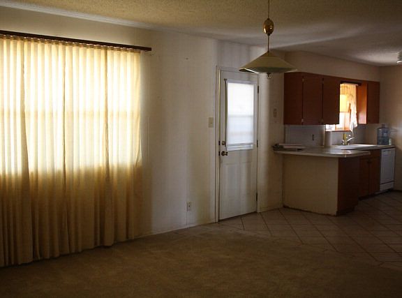 4th image of 1618 Catalina Dr