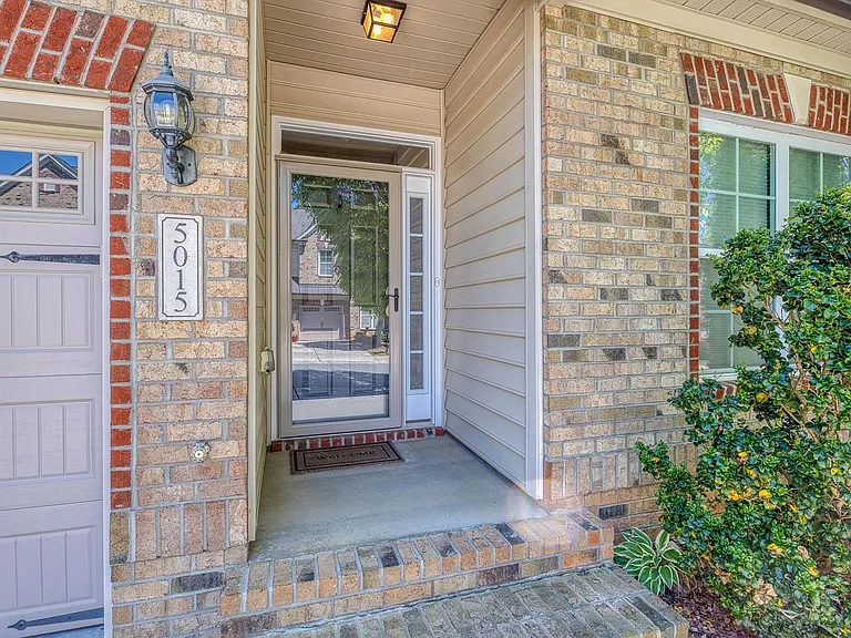 5015 Wyngate Village Dr — Photo 5
