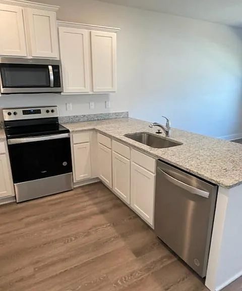 1578 Iroquois Ct — Photo 2