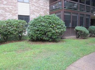 107 Amberly Dr UNIT B, Manalapan, NJ 07726